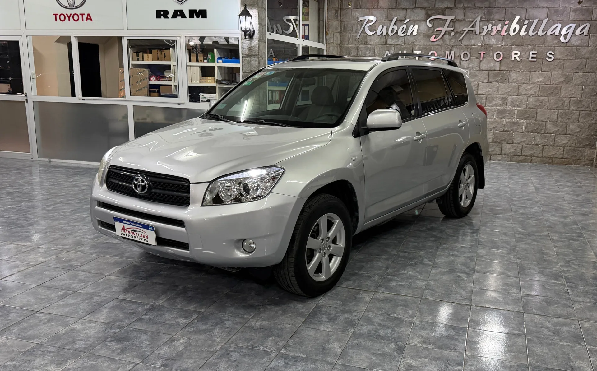 🚗✨** TOYOTA RAV4 4X4 AT 2.4N 2008 Necochea **🚙💨